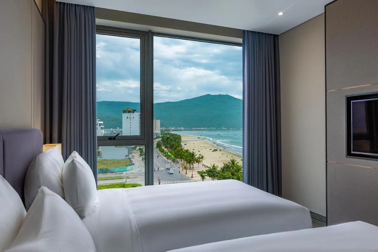 Le Sands Oceanfront Danang Hotel  דה נאנג