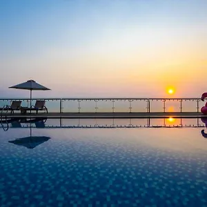 Hotel Serene Beach, Da Nang